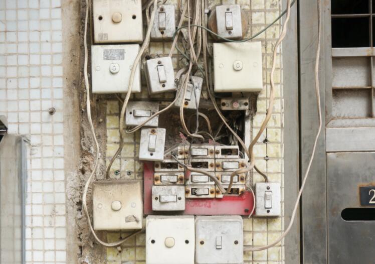 购买房屋时候应格外注意配电箱线路问题